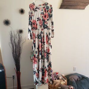 Comfy Maxi Dress with Floral Pattern